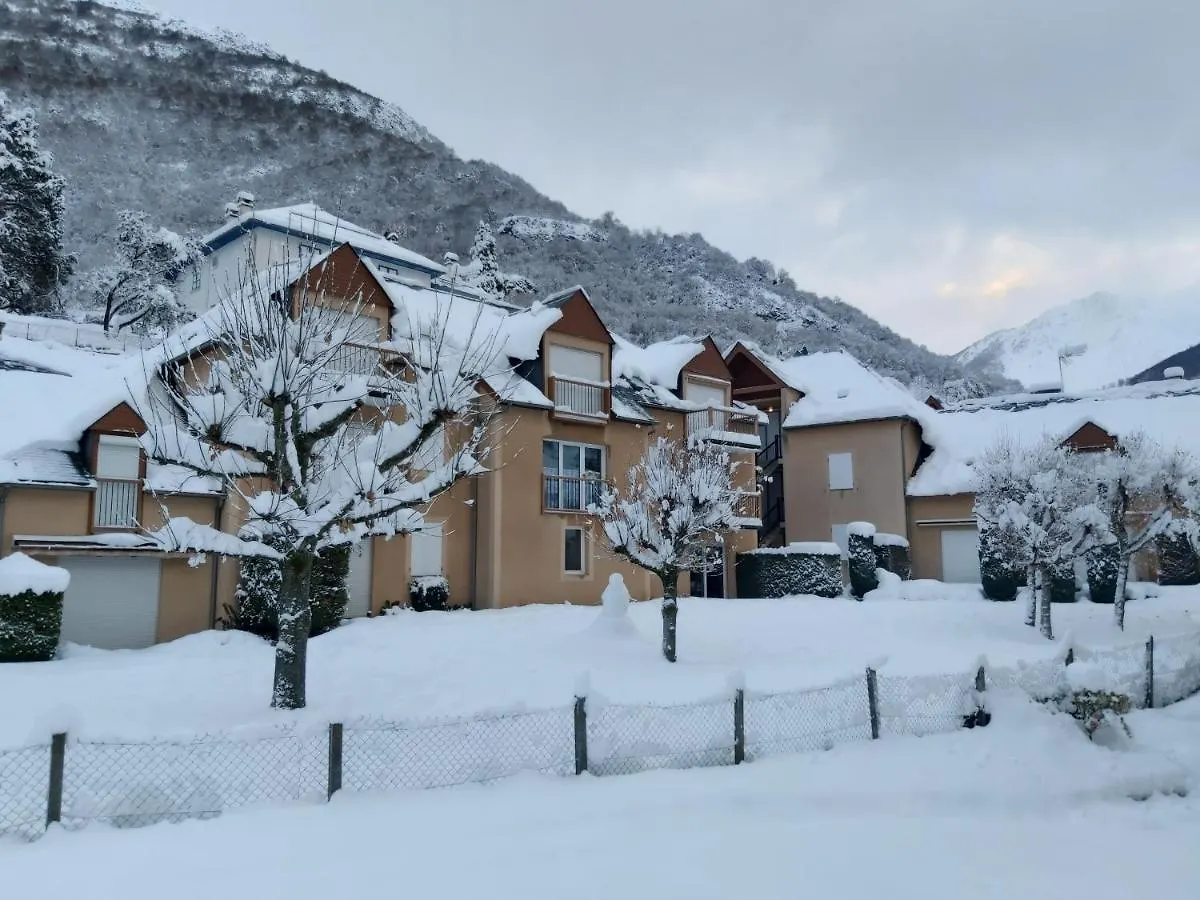 Luz St Sauveur Appartement 3 personnes, résidence calme, vue montagne Luz-Saint-Sauveur