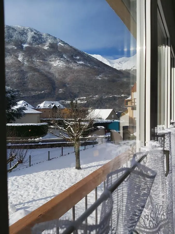 Luz St Sauveur Appartement 3 personnes, résidence calme, vue montagne Luz-Saint-Sauveur Apartamento