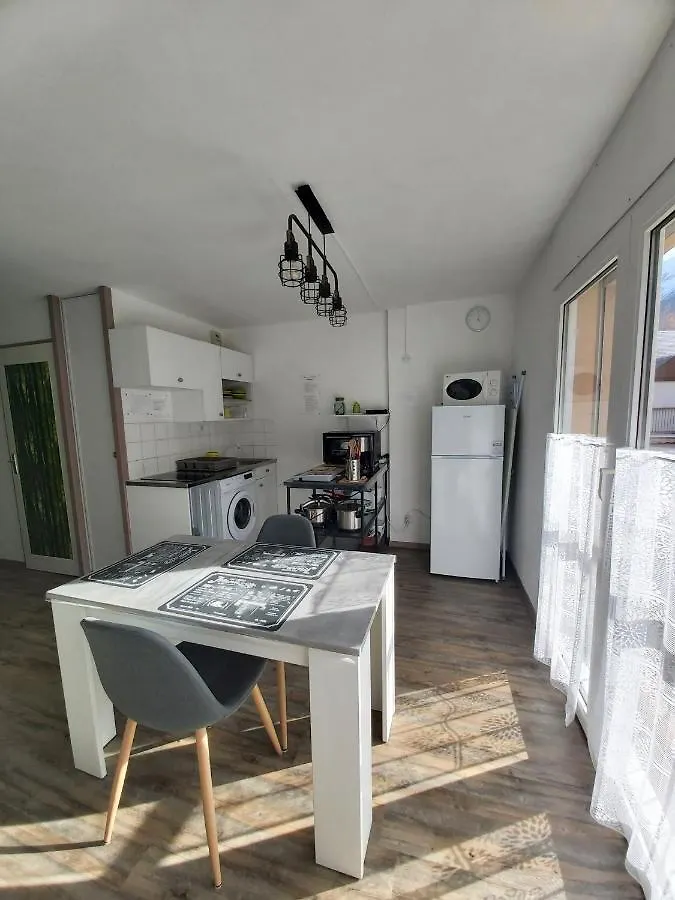 Luz St Sauveur Appartement 3 personnes, résidence calme, vue montagne Luz-Saint-Sauveur Apartamento